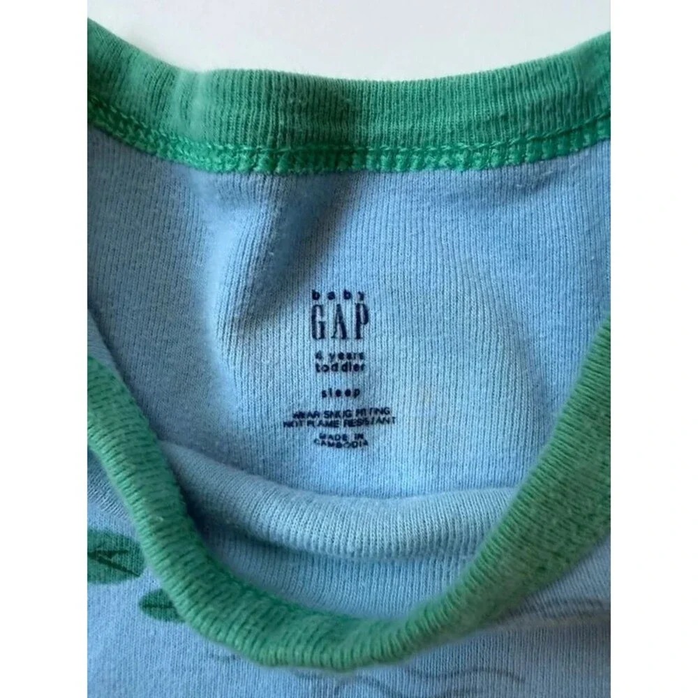 GAP adorable piece
